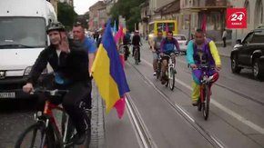 У Львові прикордонники до Дня прапора влаштували велопробіг