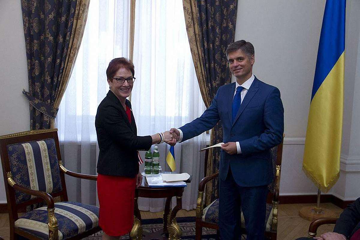 Новий посол США в Україні прибула до Києва