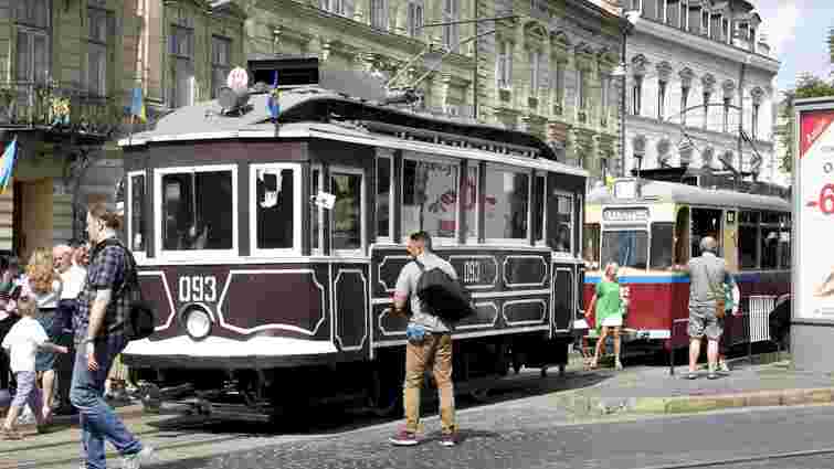 У Львові відбувся парад раритетних трамваїв