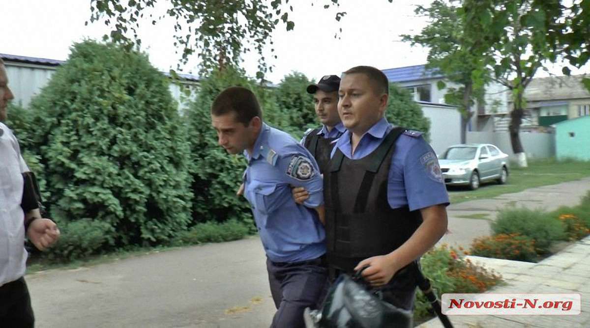 Полісмени, які фігурують у справі про вбивство у Кривому Озері, пройшли переатестацію