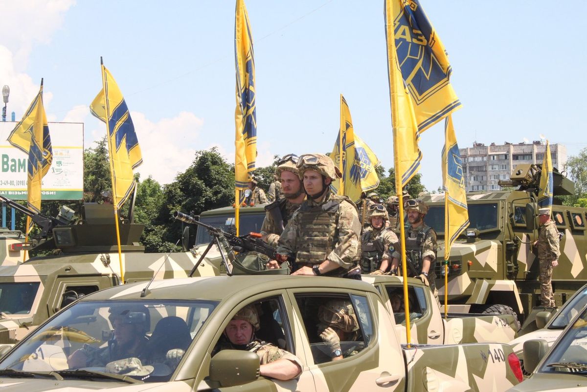 Полк «АЗОВ» вивели з Маріуполя