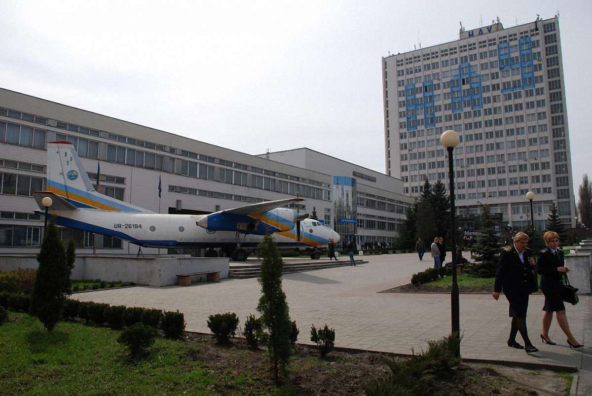 НАБУ оголосило про підозру екс-ректорові НАУ Володимиру Харченку