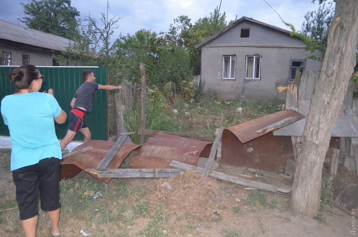 В селі на Одещині після вбивства восьмирічної дівчинки спалахнули масові заворушення
