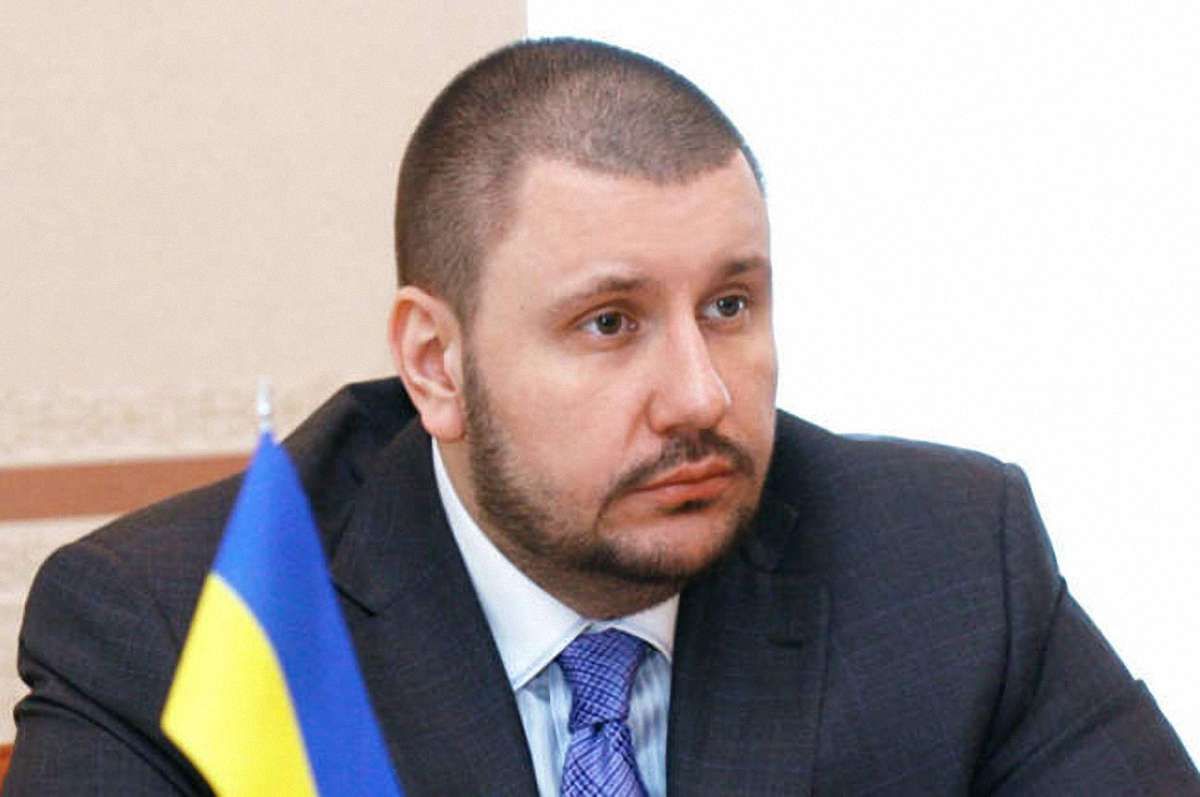 В Україні заарештували майно і рахунки екс-міністра доходів Клименка