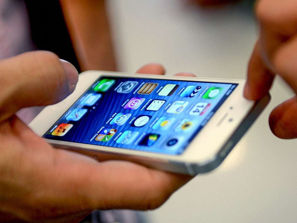 Apple планує знімати відбитки пальців викрадачів iPhone і відправляти їх поліції