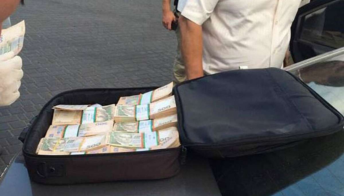 В Одесі на хабарі у півмільйона гривень затримали академіка