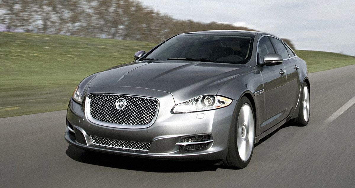 23-річний син нового керівника львівської митниці їздить на Jaguar XF