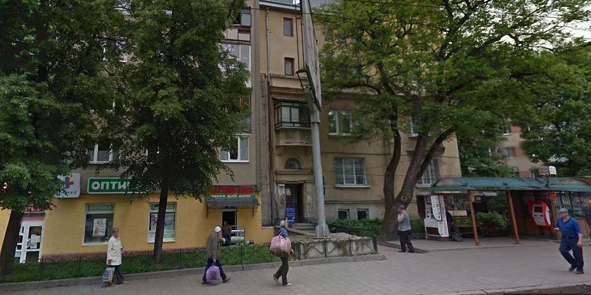 Іноземка влаштувала дебош у львівському РАЦСі