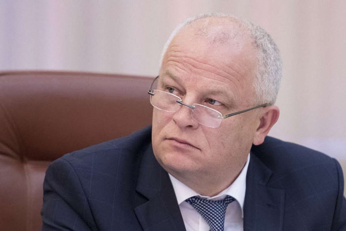 Перший віце-прем'єр Степан Кубів поїхав на похорон Карімова