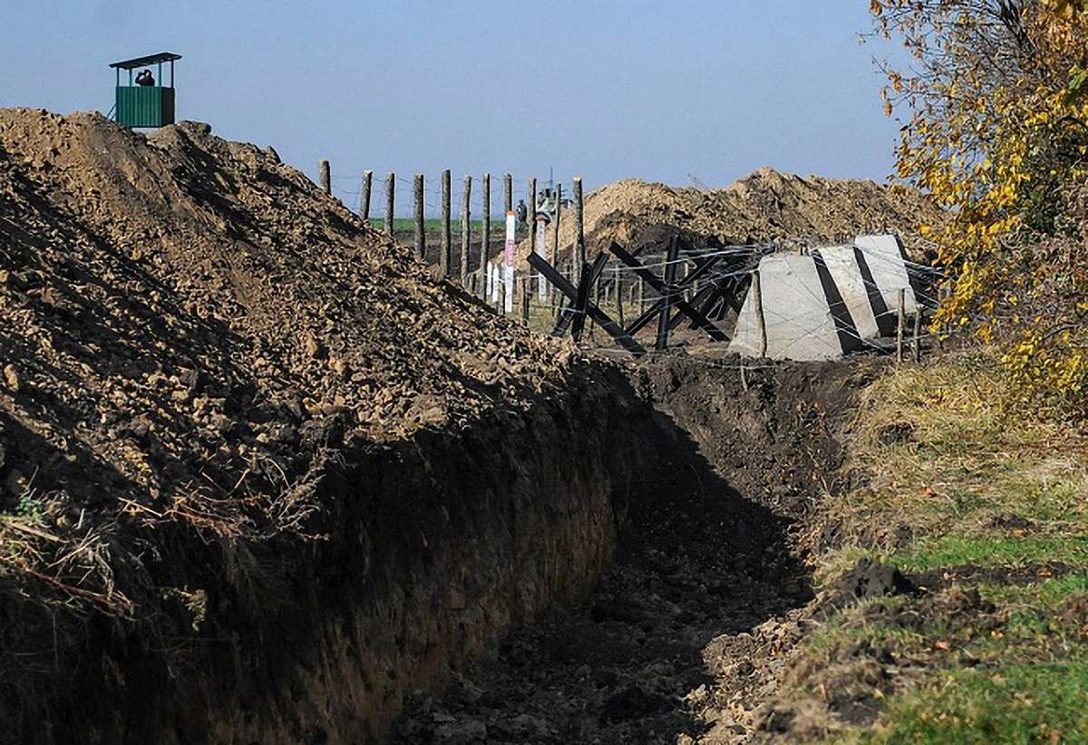 Держприкордонслужба поскаржилася у військову прокуратуру на неякісні вишки проекту «Стіна»