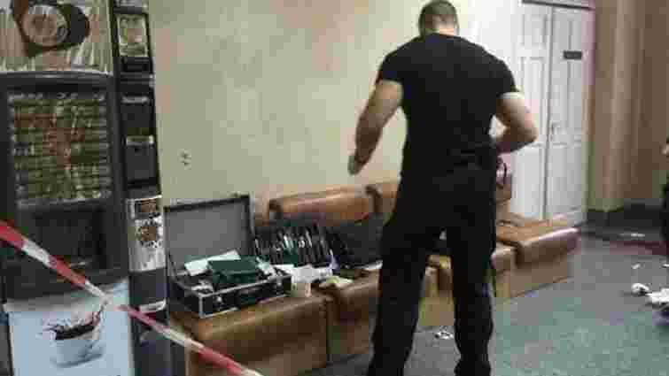 Поліція опублікувала відео з місця вбивства у київській лікарні і назвала його імовірну причину