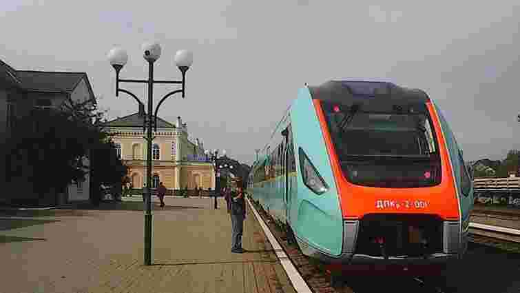 Міністр інфраструктури пообіцяв запустити швидкісні поїзди між Львовом і Чернівцями