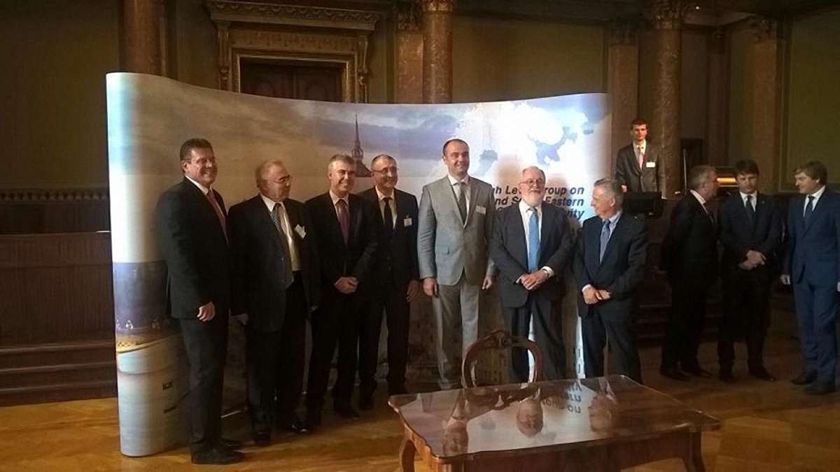 Україна підписала договір про «газовий коридор» з Грецією, Болгарією та Румунією