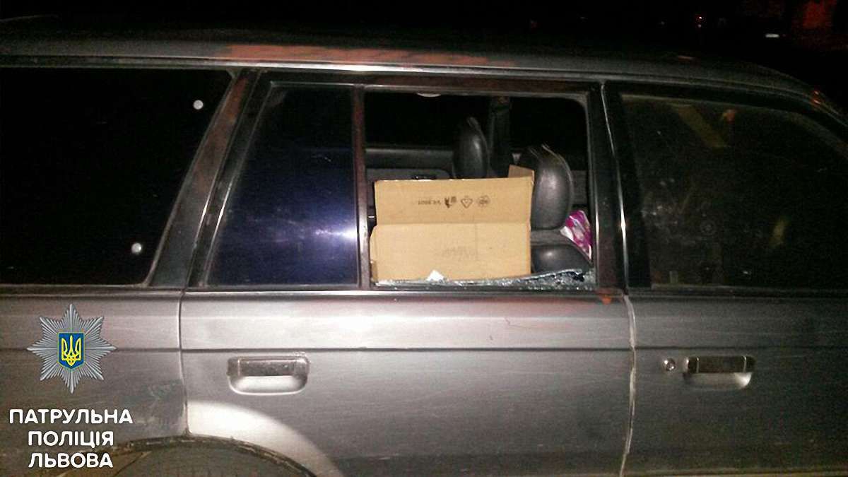 Уночі львівські поліцейські затримали трьох підозрюваних у автокрадіжках