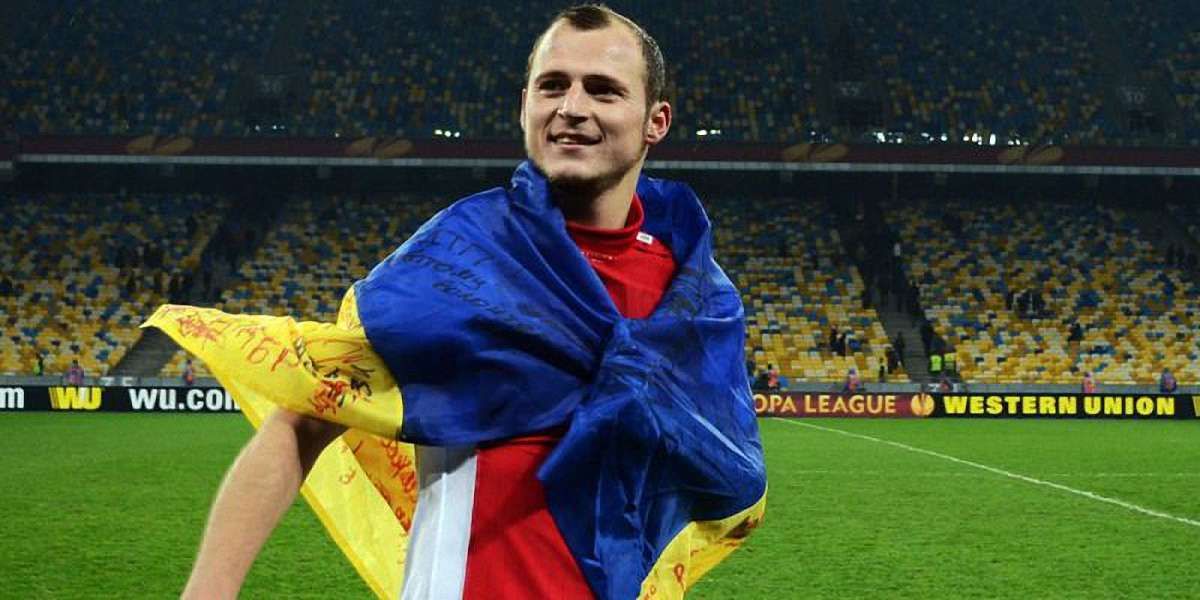 Футболіст Роман Зозуля отримав відзнаку УПЦ КП за  «Служіння Богу і Україні»