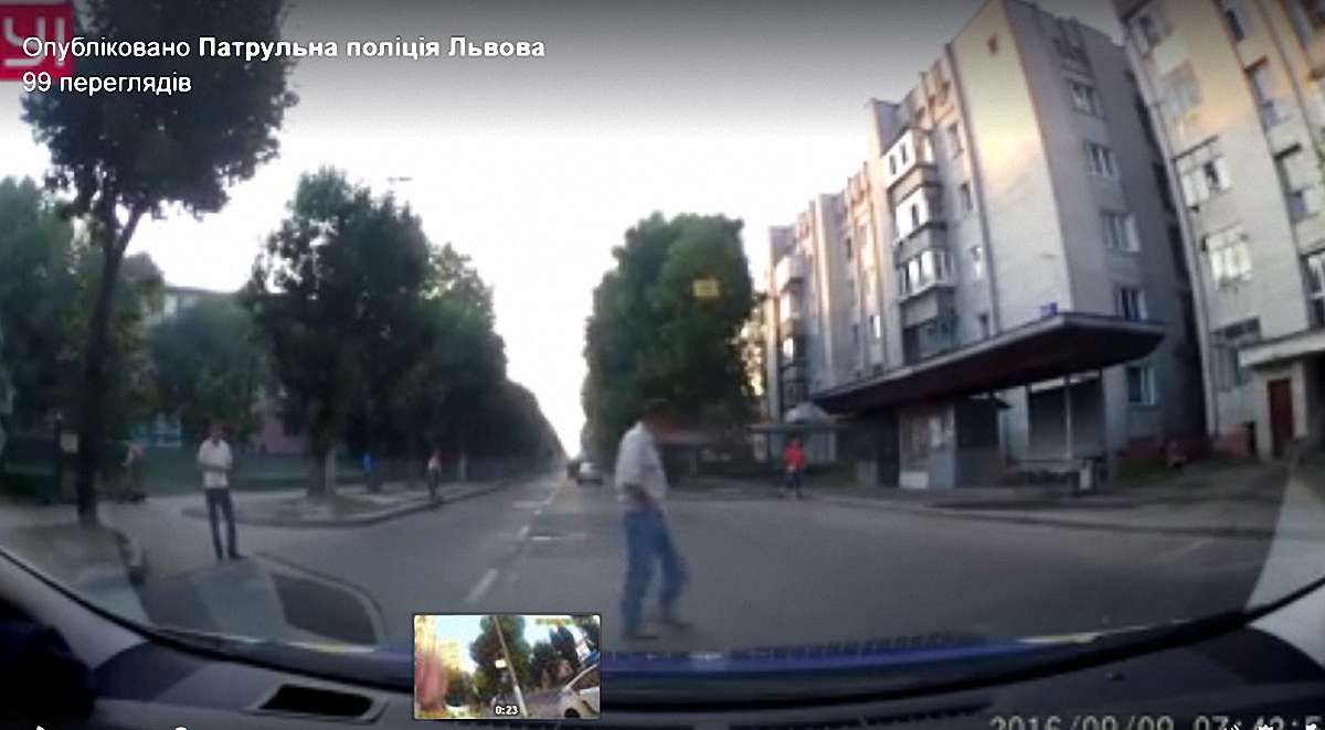 За рік львівські патрульні оштрафували півтисячі пішоходів