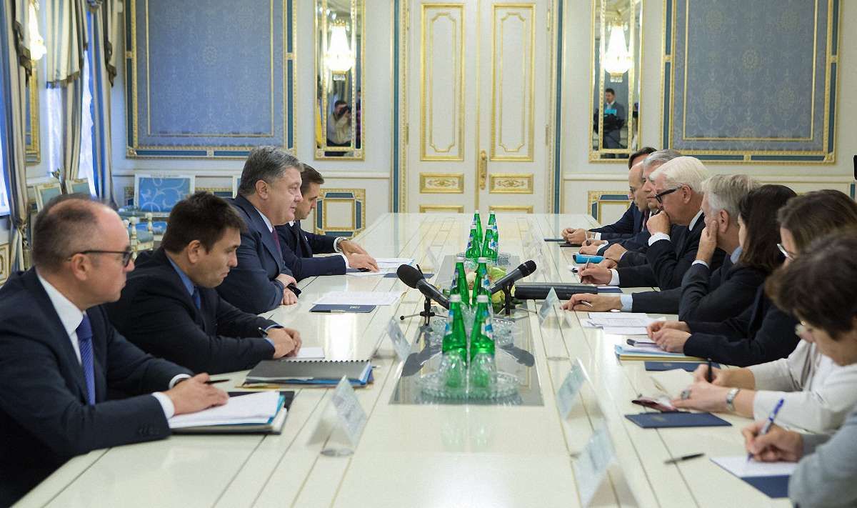 Україна вимагає припинити «комедійний підхід» до режиму тиші на Донбасі
