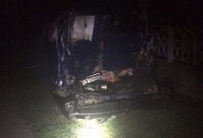 Внаслідок зіткнення мікроавтобуса та вантажівки на Львівщині травмувалися семеро людей