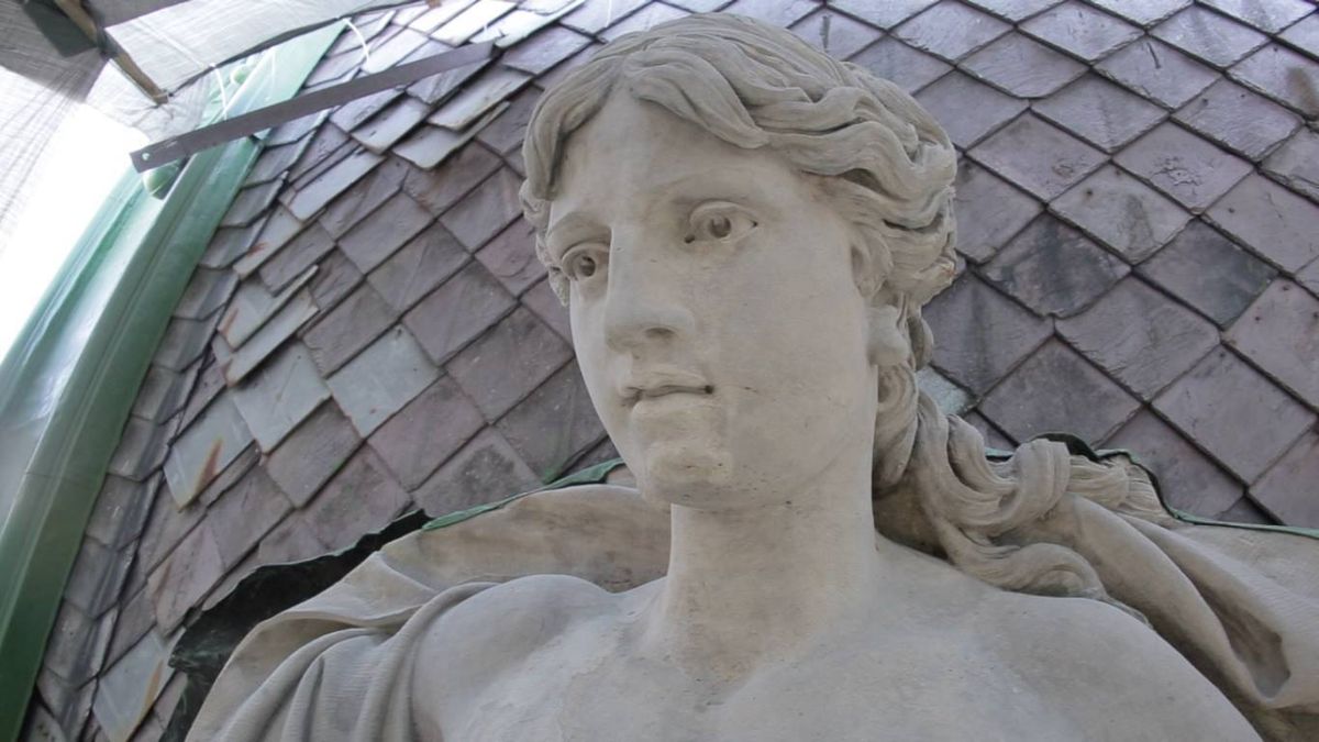 Львівську скульптуру «Ощадність» відреставрують до кінця року