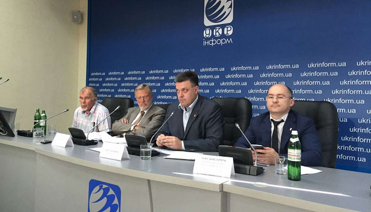 Тягнибок виграв судову справу про наклеп проти редактора німецької газети