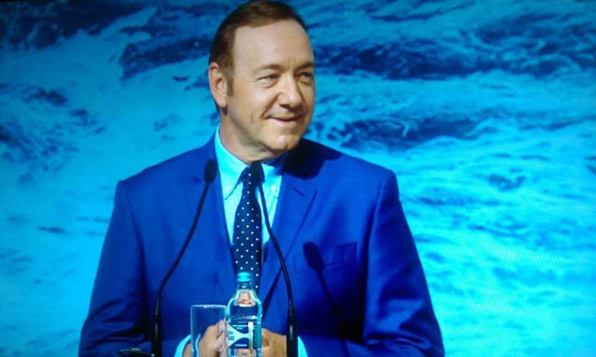 Кевін Спейсі виступив з промовою на форумі YES-2016 у Києві 