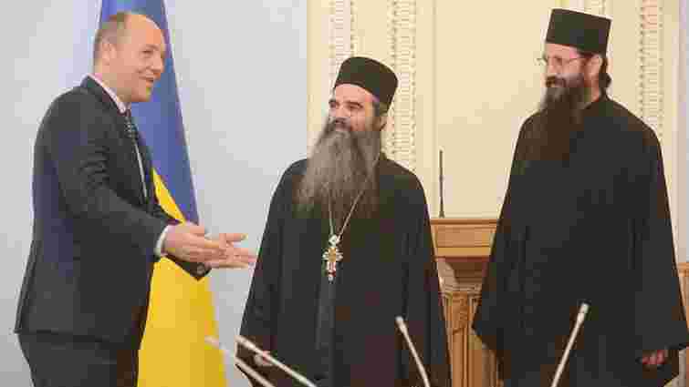 Уряд не регламентує релігії в Україні, але хоче автокефалії Православної церкви, - Парубій