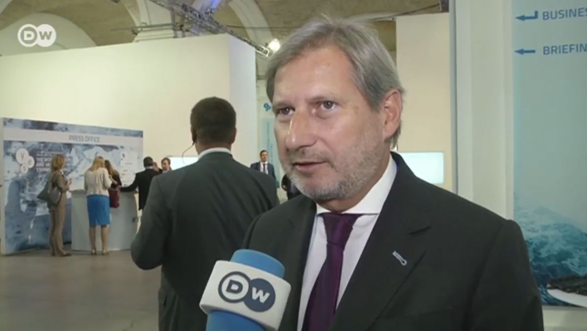 ЄС у жовтні скасує візи для України, - єврокомісар