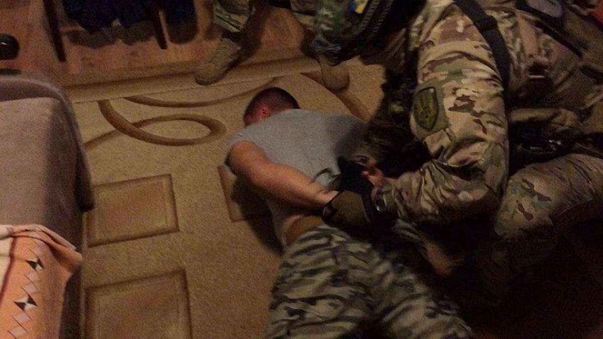На Одещині затримали банду, до якої входили правоохоронці