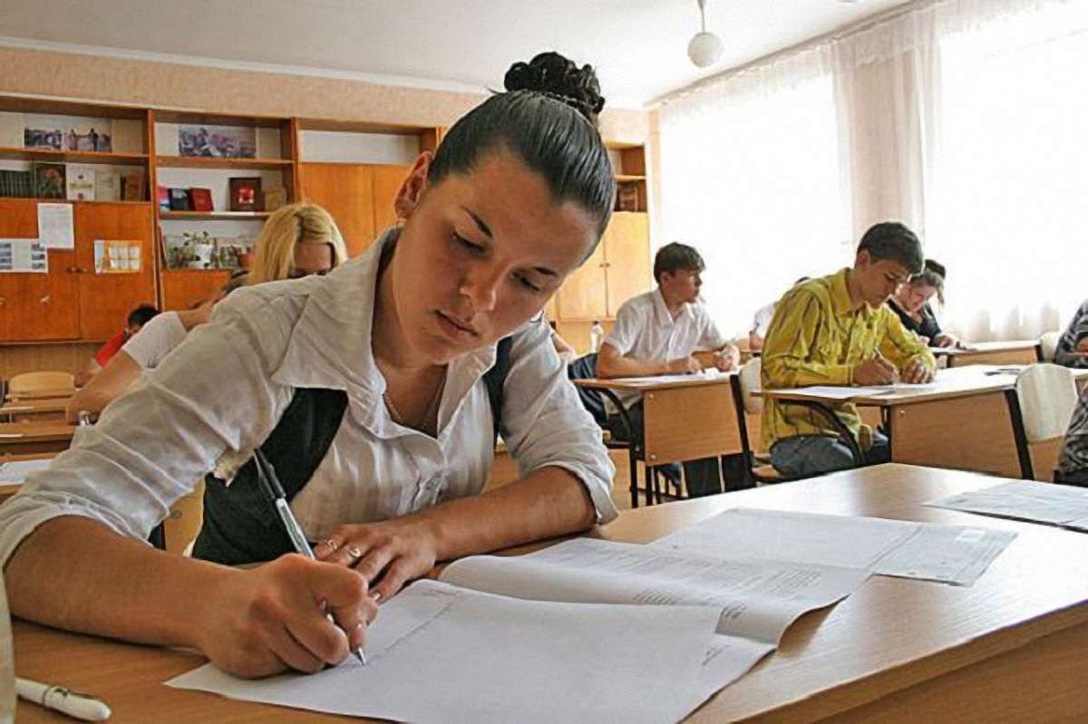 Шкільні випускні іспити наступного року пройдуть у формі ЗНО