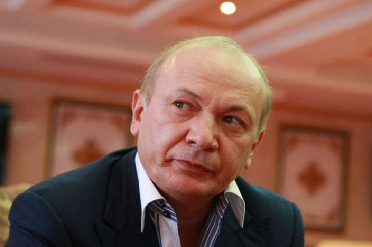 ГПУ підготувала підозру Юрію Іванющенку в захопленні ринку «7-й кілометр»