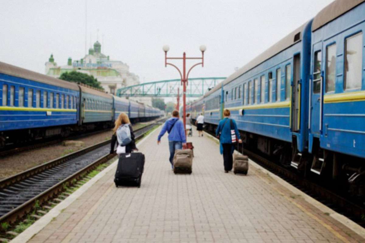 «Укрзалізниця» призначила додаткові поїзди з Києва до Львова і Ковеля