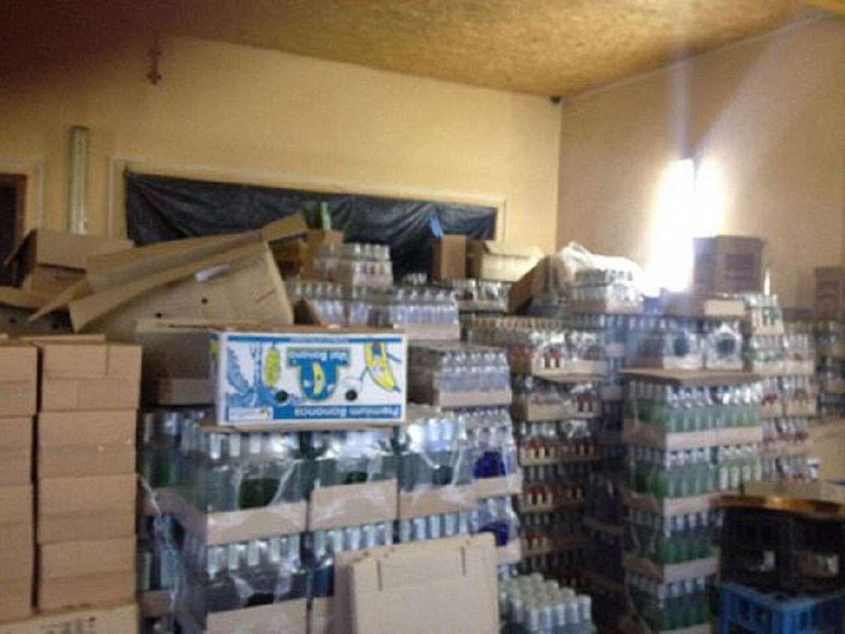 На колишній СТО в Стрию викрили підпільний цех з виготовлення горілки