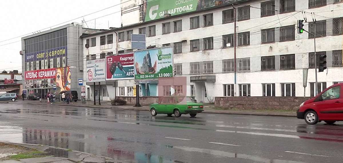 На перехресті вулиць Стрийська-Володимира Великого облаштовують наземний перехід