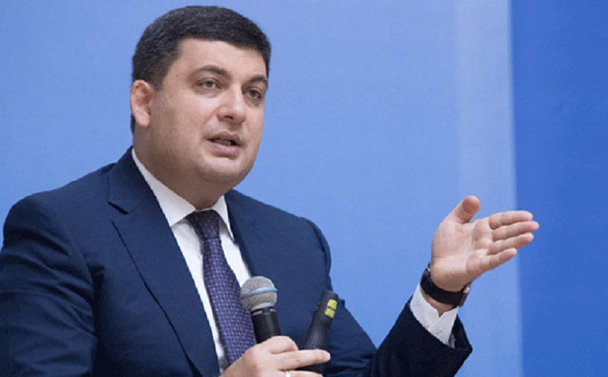 Гройсман заявив про необхідність місцевих референдумів в Україні