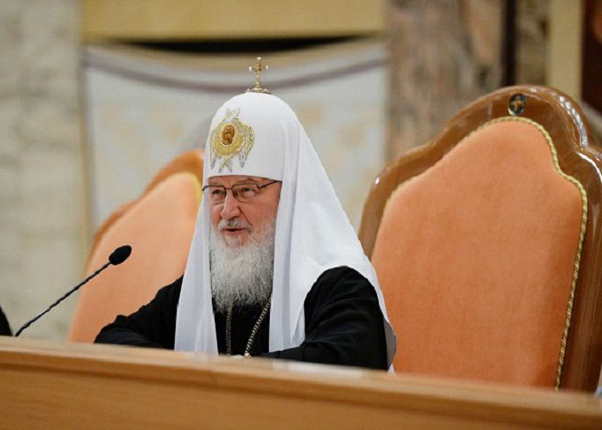 Патріарх Кирил підписав петицію про заборону абортів в Росії
