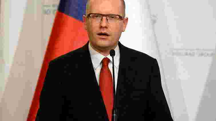 Прем’єр Чехії закликав прискорити видачу робочих віз українцям