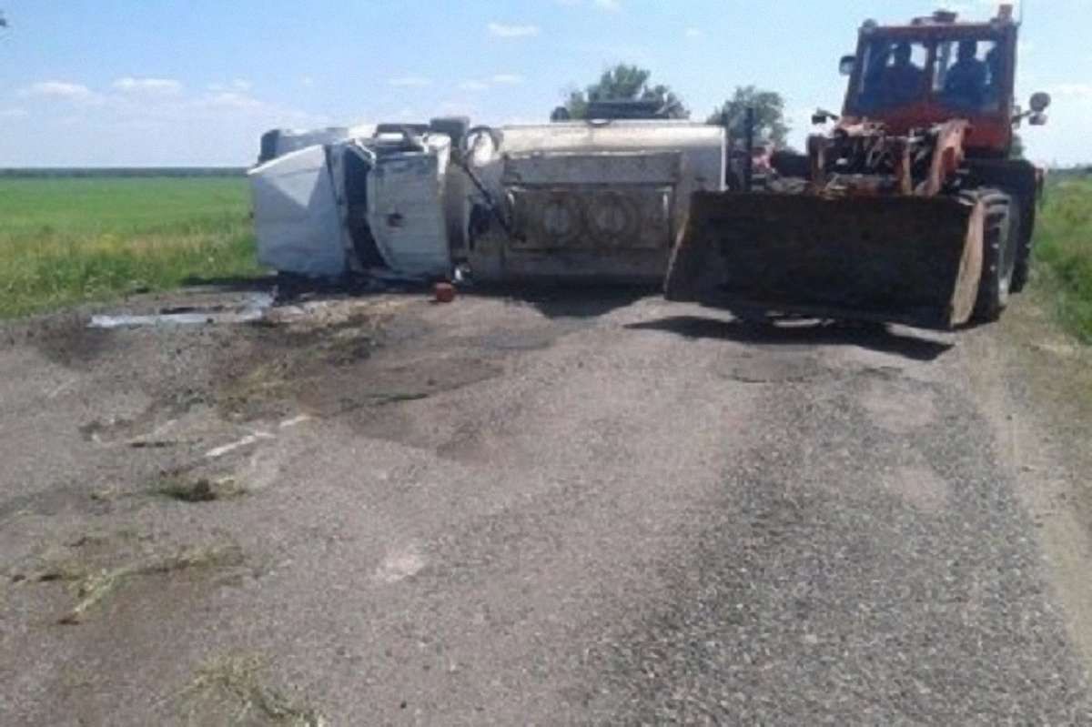 Неподалік Маріуполя сталося ДТП за участі військових: один загинув, троє отримали важкі травми