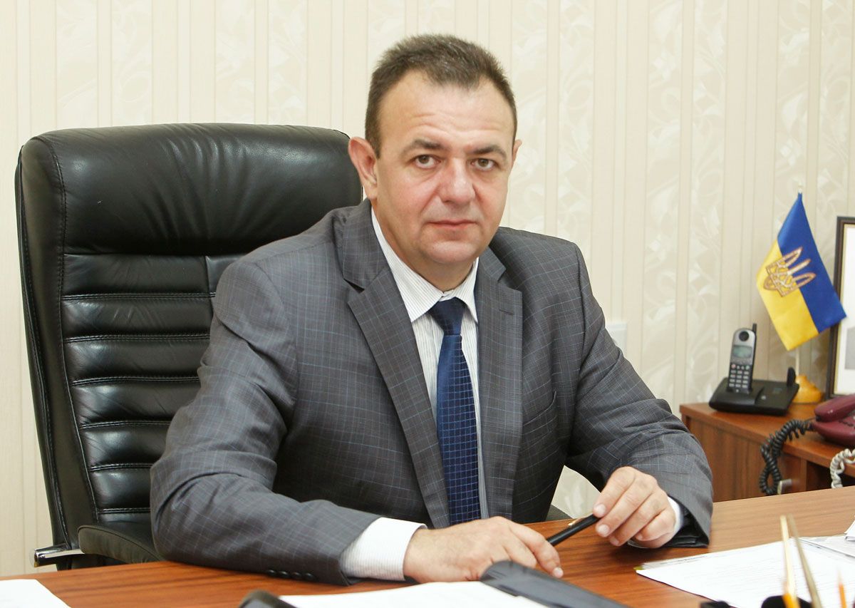 Голова Чернігівської облради показав довідку, що втрапив у ДТП тверезим