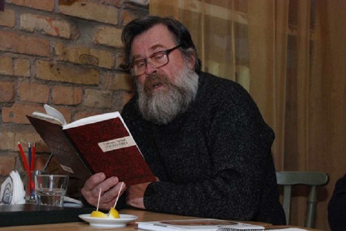 У Львові встановлять меморіальну таблицю поетові Олегу Лишезі