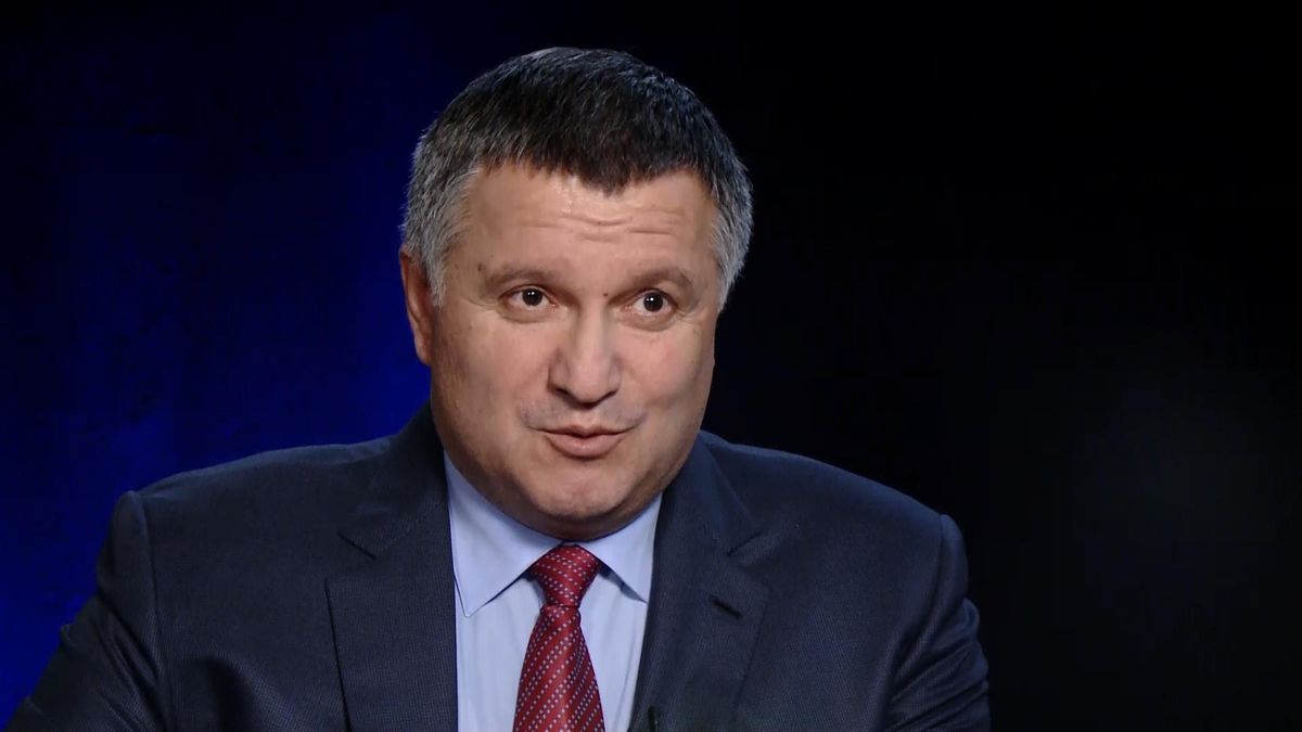 НАБУ допитала голову МВС Арсена Авакова 