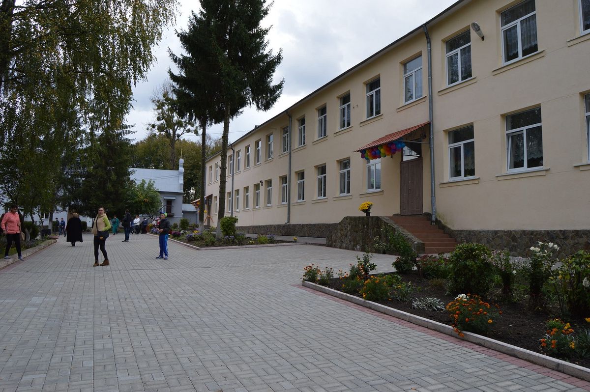 У Брюховичах відкрили освітній центр для дітей з особливими потребами