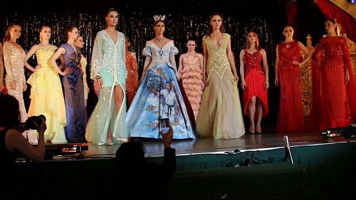 Сукня з зображенням Путіна стала хітом соцмереж