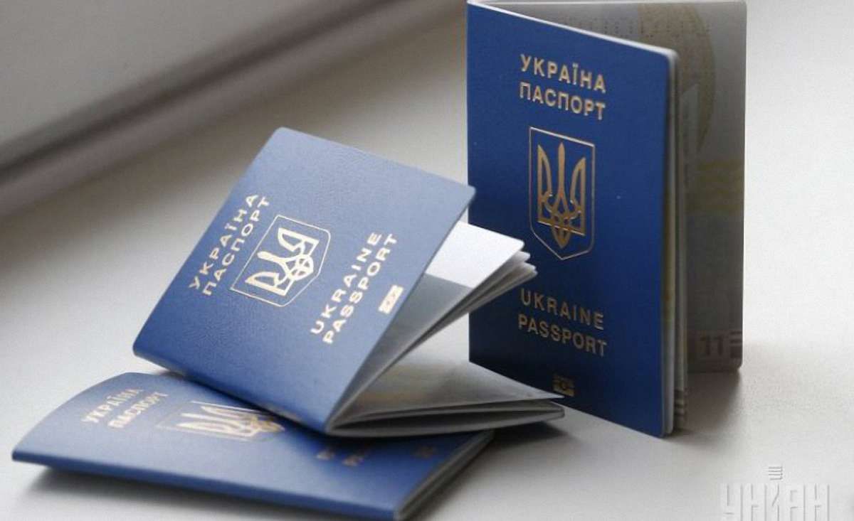 Міграційна служба прогнозує здешевлення вартості закордонних біометричних паспортів
