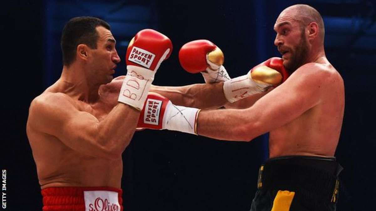 Тайсон Ф'юрі відмовився від чемпіонських титулів за версіями WBO і WBA
