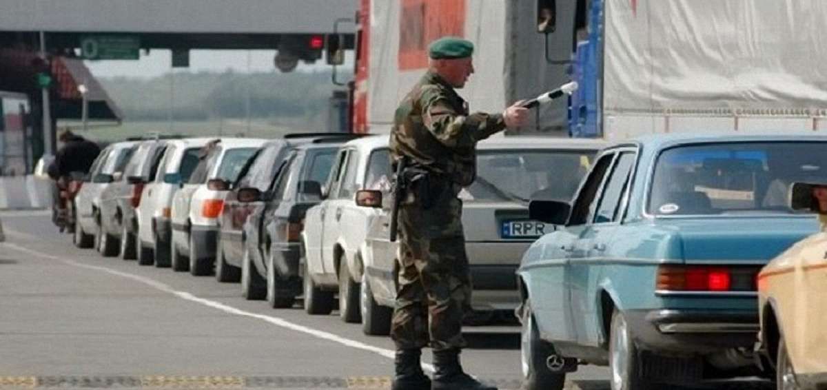 ДФС попередила водіїв авто на іноземній реєстрації про облави і нові штрафи