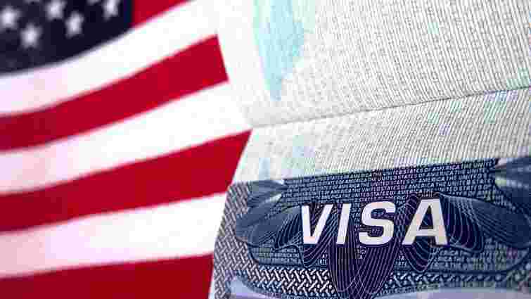 Держдепартамент США змінив правила щодо фотографій на паспорти та візи