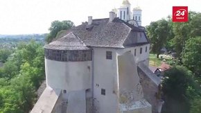 Куди поїхати зі Львова на вихідні: Острозький замок