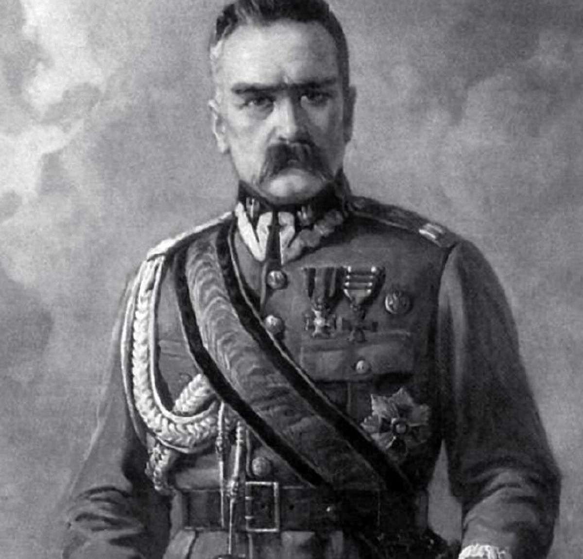 У Харкові вирішили встановити меморіальну дошку Юзефу Пілсудському