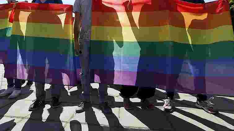 У Великобританії і Німеччині хочуть реабілітувати гомосексуалів, засуджених у минулому