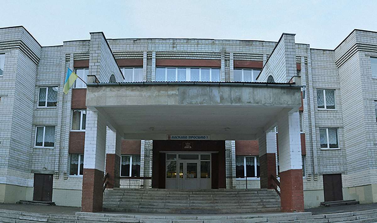 Дві львівські школи змагаються у проекті на безкоштовний ремонт